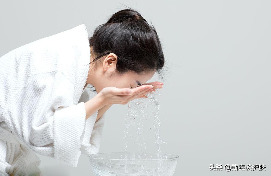 毛孔清洁仪器是智商税吗,舌苔清洁啫喱是智商税吗