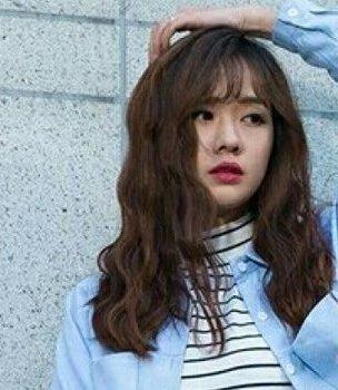 国字型脸女生什么发型好看,国字脸的女生什么发型好看