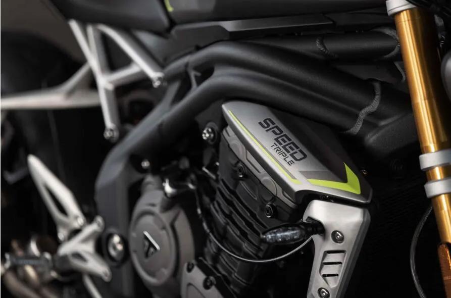 凯旋1200rs猪头版改双座,凯旋1200cc复古上市