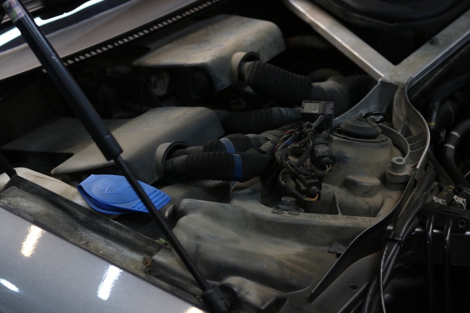 怪兽修车：修复一辆09年西装暴徒奥迪S8，当年售价200多万