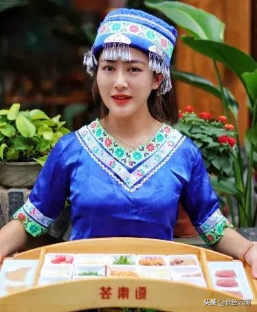 昆明当地特色餐厅前十推荐老店,寻找云南最好吃的一百家老牌餐厅