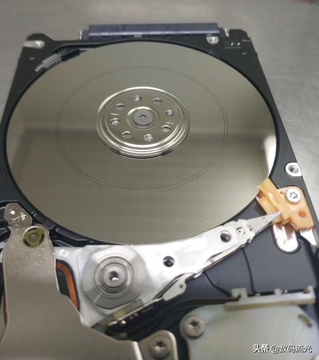 电脑硬盘坏了里面文件还能恢复吗,硬盘坏了电脑会出现什么样的问题