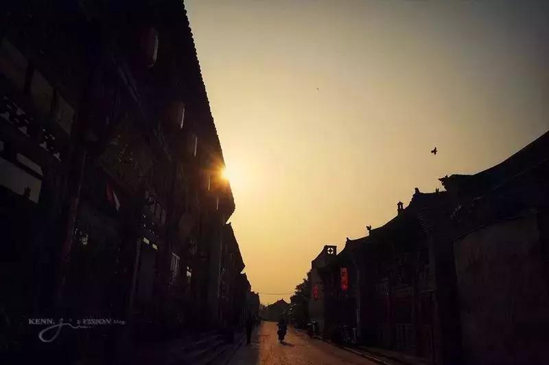 高铁直达西安旅游攻略,坐高铁到西安游古城墙和大雁塔