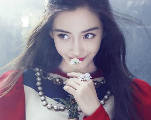 让李佳琦OMG的气垫BB霜，效果堪比美颜相机，誉为水光肌“神器”