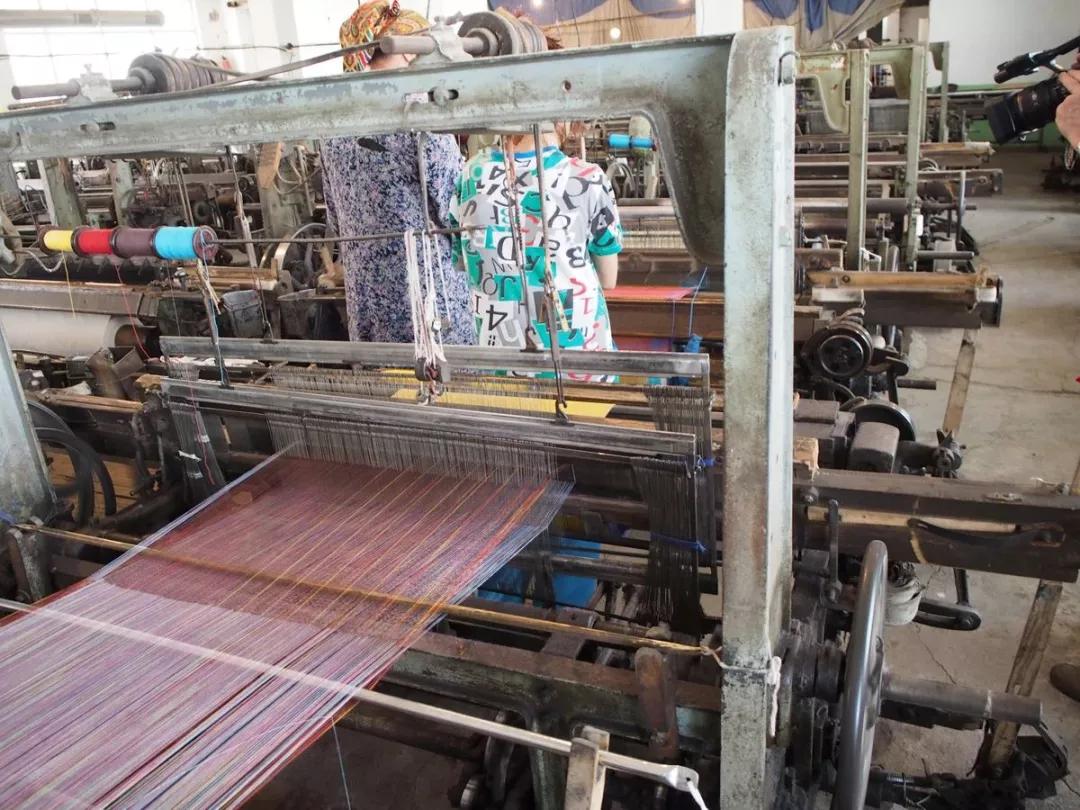 乌兹别克斯坦丝绸贵吗,乌兹别克斯坦丝绸织造