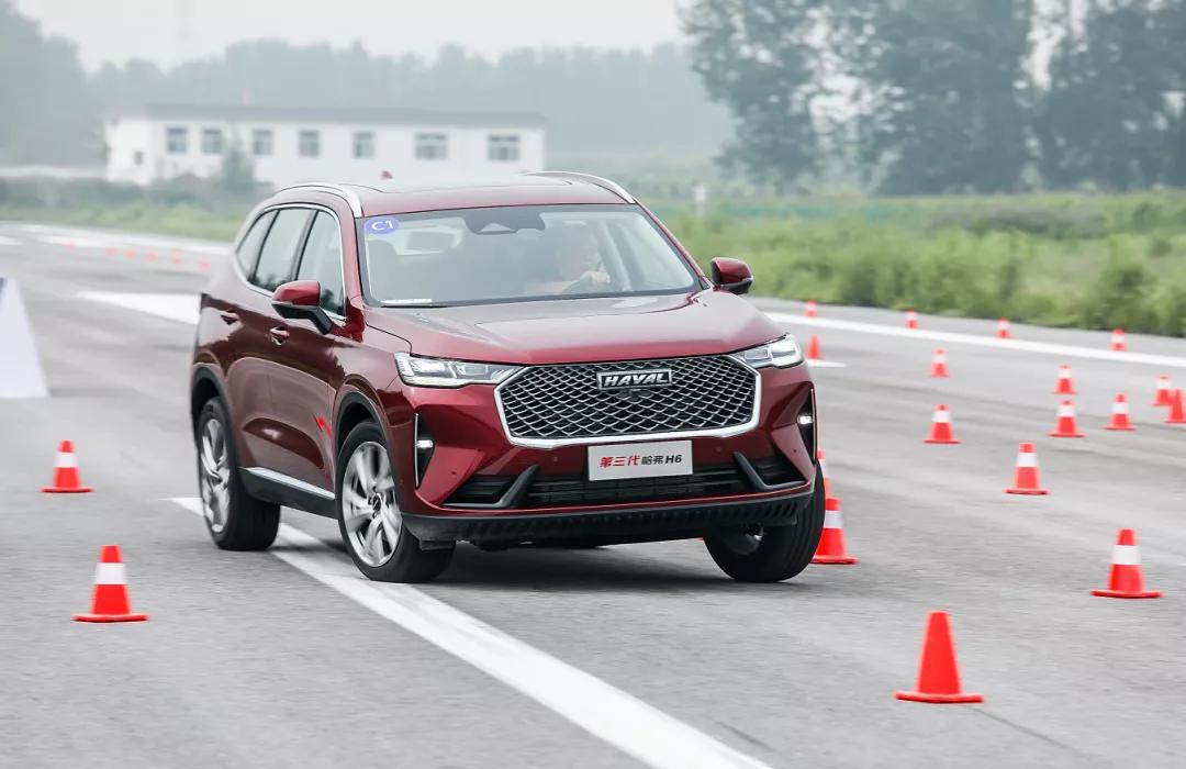 深度分析第三代哈弗h6,实惠又科技感满满的第三代哈弗h6