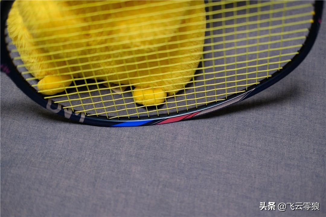 涓窘椋炰簯闆剁嫾鎵嬫劅,涓窘椋炰簯闆剁嫾娴嬭瘎