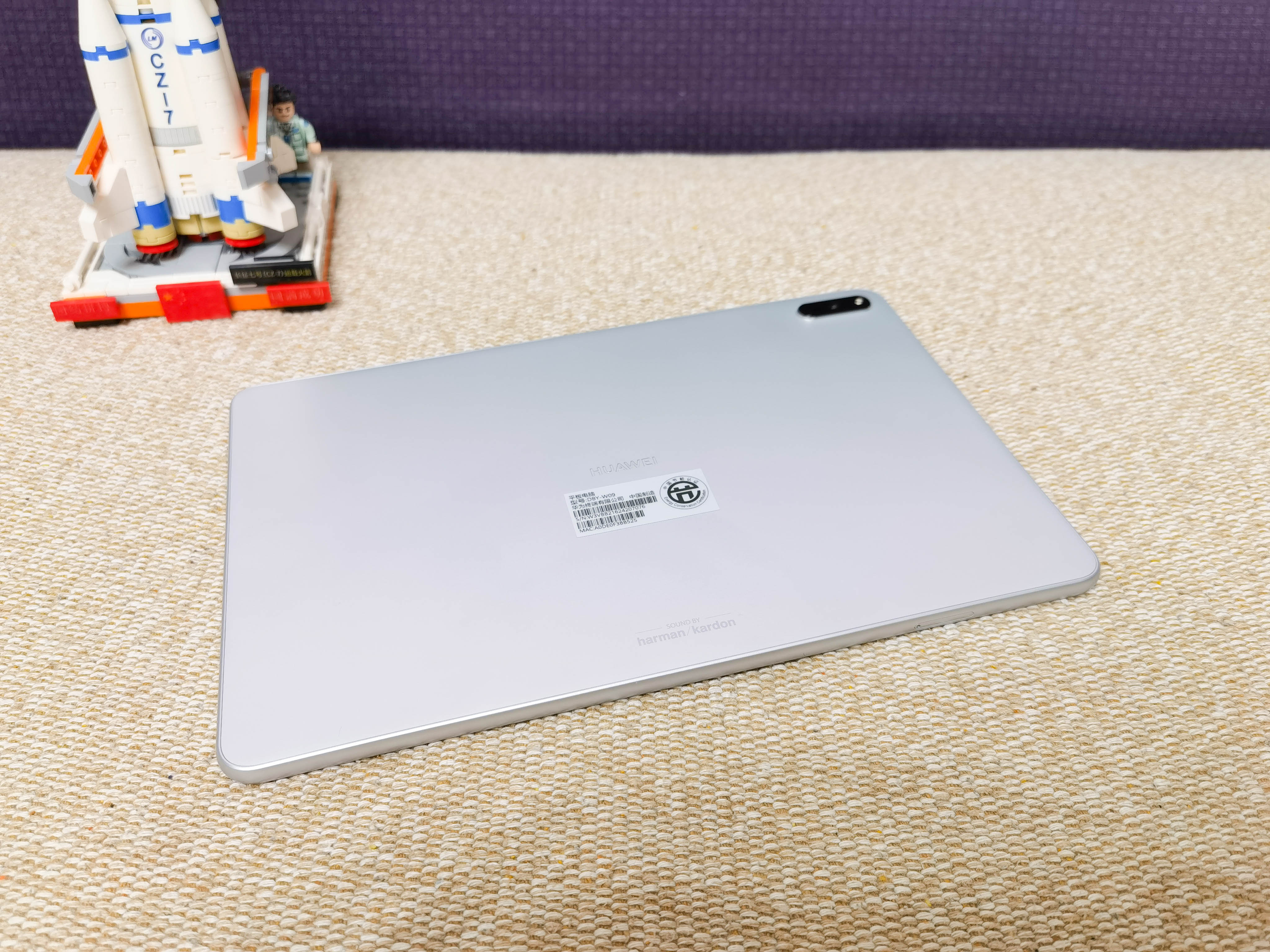 华为matepad11和荣耀v7pro买哪个,华为matepad11性能版和普通版测评