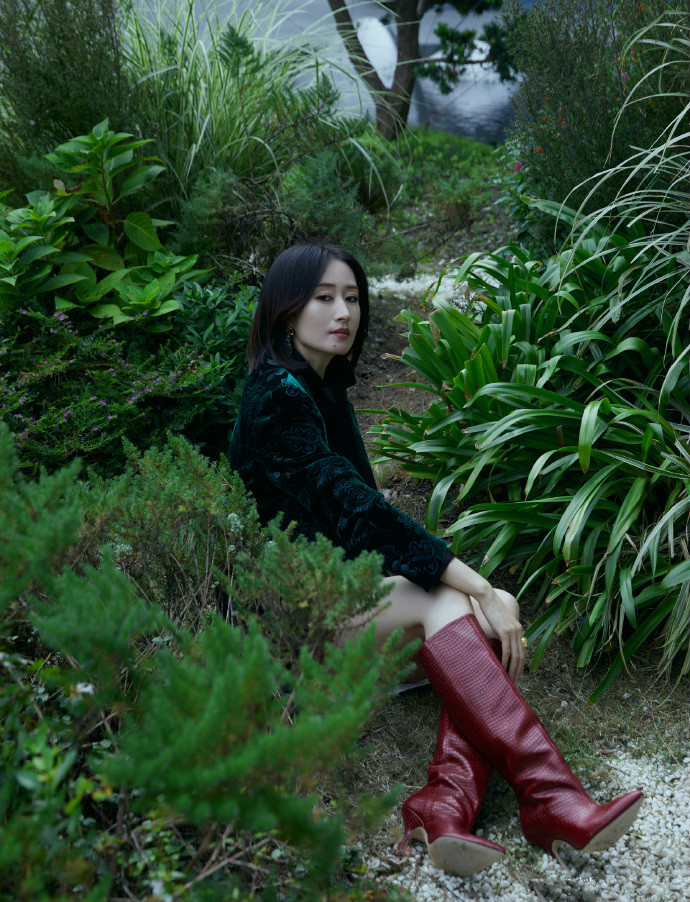 刘敏涛红色高跟鞋出席 (李子璇蒙面舞王和刘敏涛)