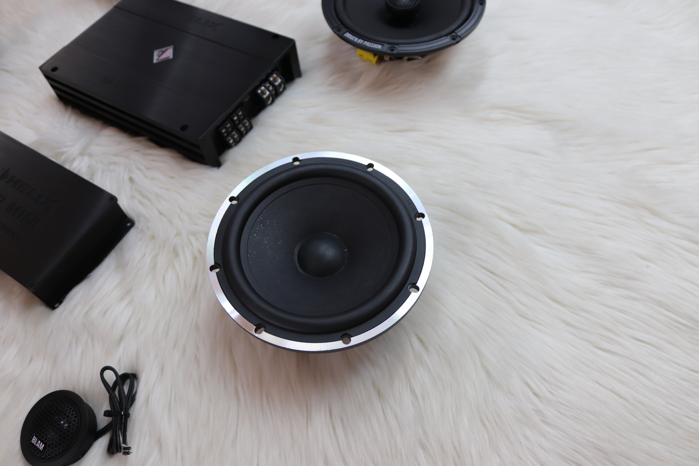 奔驰glk300改装音响,奔驰glk300音响改装方案