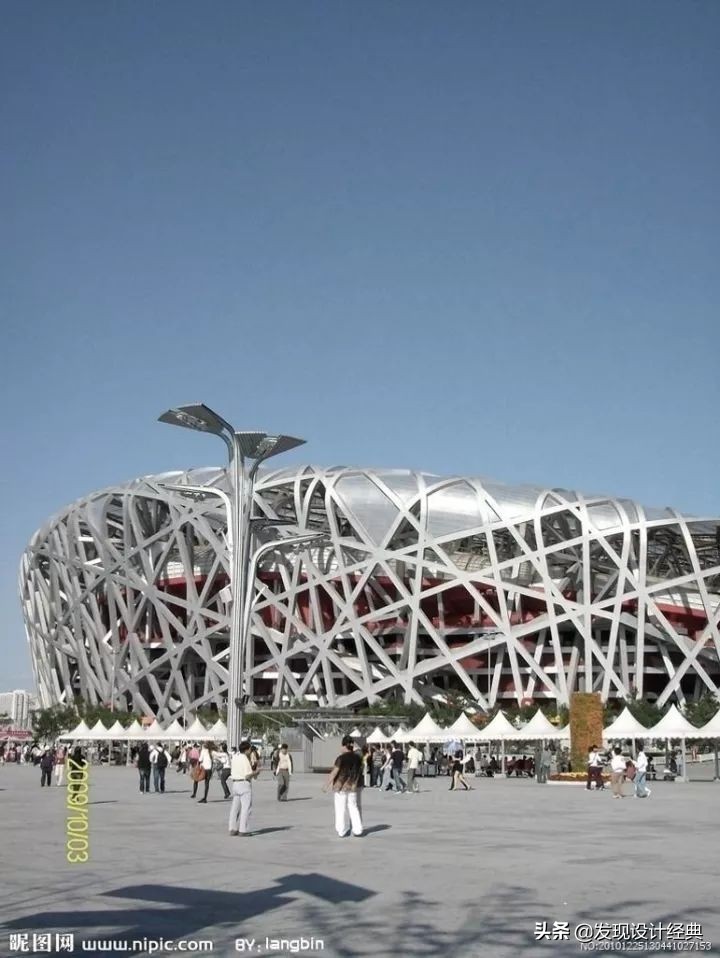 国家体育场设计成鸟巢形状的原因,国家体育场鸟巢是谁设计的