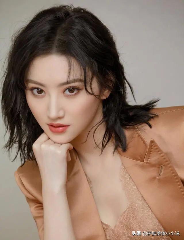 毛孔粗大怎么护肤改善肤质,毛孔粗大怎么护肤才是正确的方法