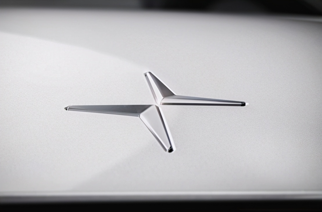 吉利一声不响换上朱雀新车标,吉利一声不响缤瑞敞篷版