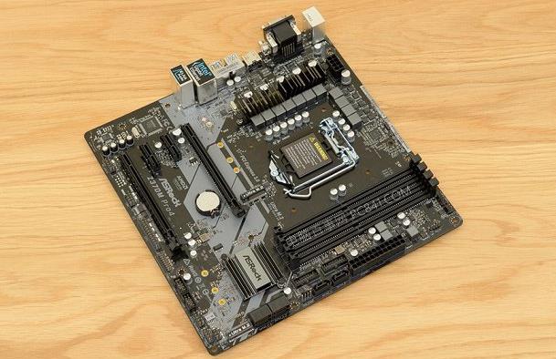 电脑主板要怎么选择合适的,惠普笔记本电脑如何选配主板