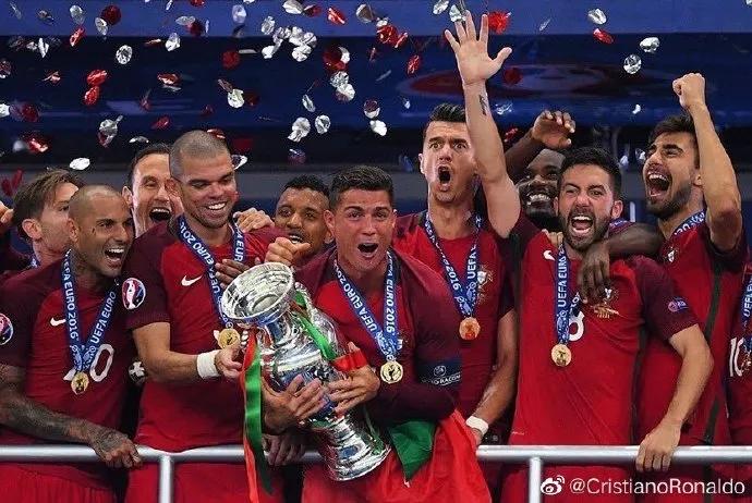 客观评价c罗和梅西谁更强,众人说c罗梅西谁更强