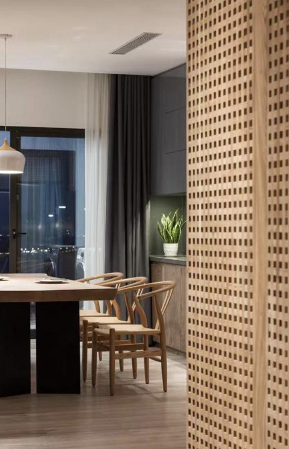 装修木工干三百万平方的大工地,木匠为富人造豪宅却被拒之门外