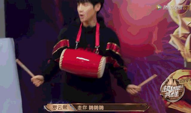 有人问罗云熙保持年轻的秘诀,少年气息如何培养