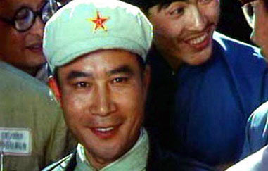 横跨57年，这2部电影3个山东男人，凭什么惹哭了3代中国人？