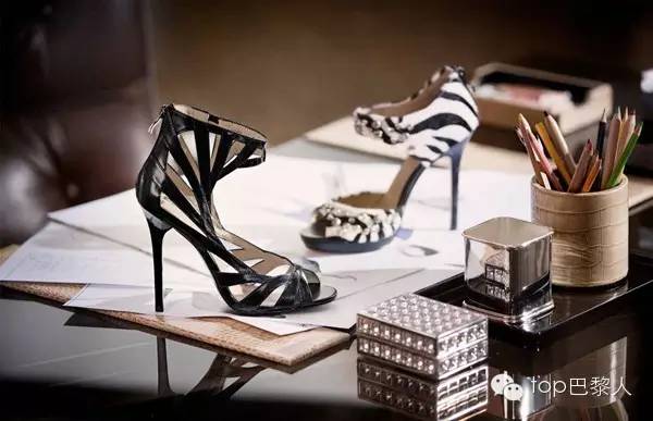 女生必穿的十款大牌鞋,女生值得入的潮鞋有哪些