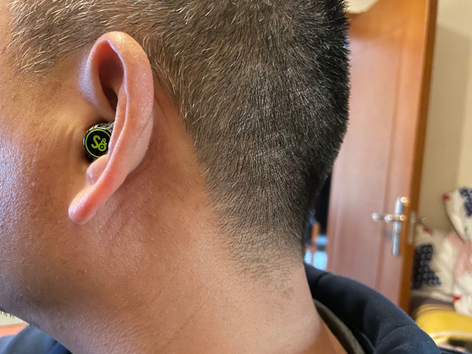 魔浪s耳机测评,洗澡可戴的防水耳机