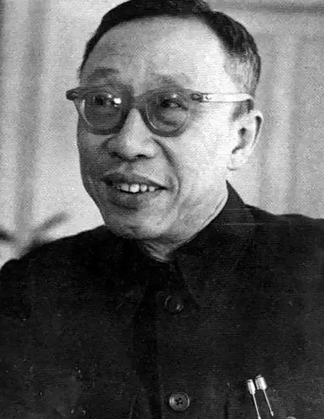 溥仪后来进故宫为什么要买票,溥仪最后一次买票进故宫