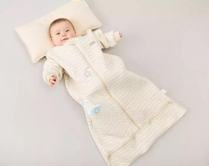 夜晚24度左右宝宝穿什么睡袋,适合宝宝22度穿的睡袋