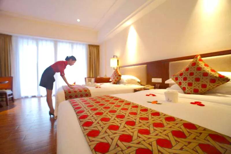 英德温泉一日游,英德有什么温泉带泳池酒店