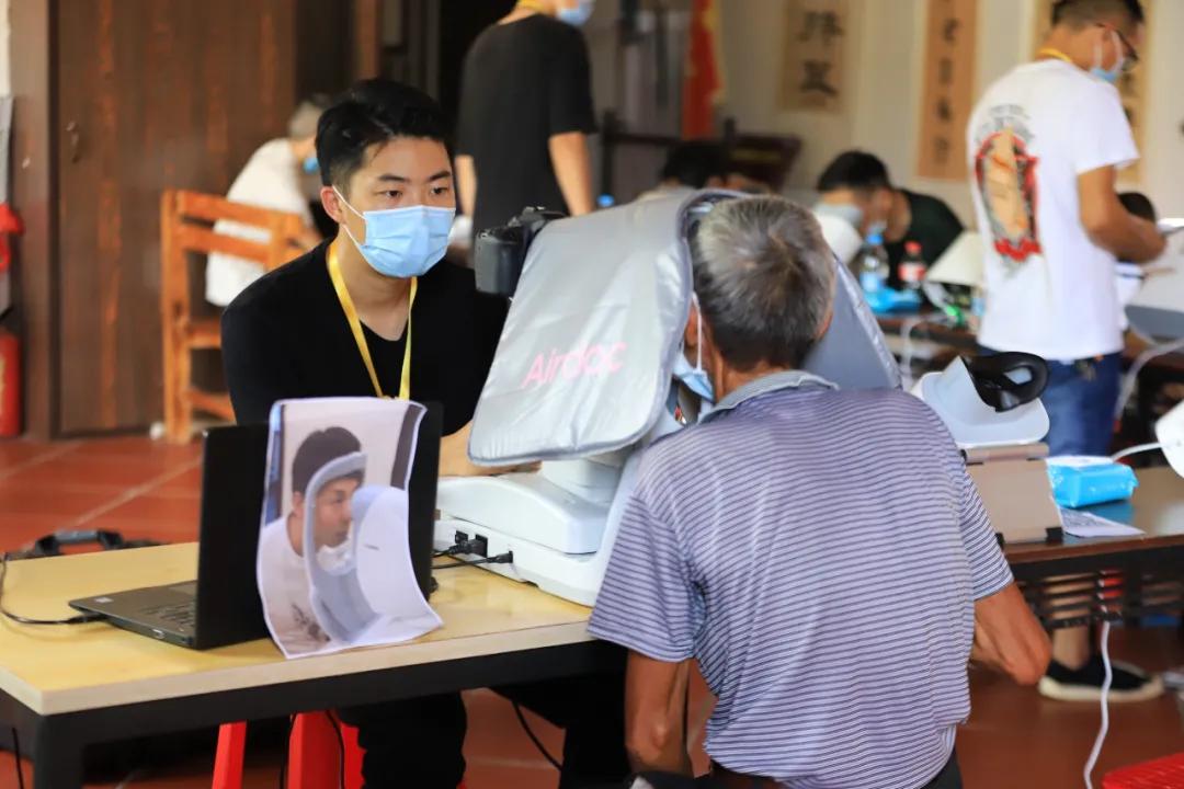 鹰瞳科技医疗第一股,鹰瞳科技创始人是谁