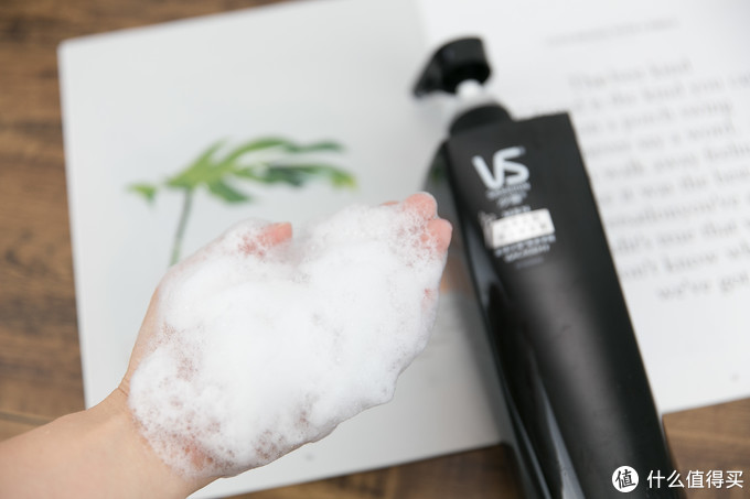 不同发质怎么选择洗发水男士,男士洗发水和女士洗发水区别