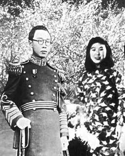 溥仪贵人李玉琴,末代皇妃李玉琴有几个儿女