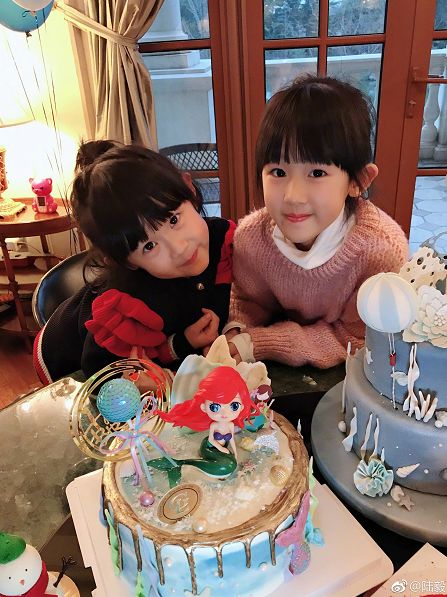 费曼森碟,费曼娱乐圈