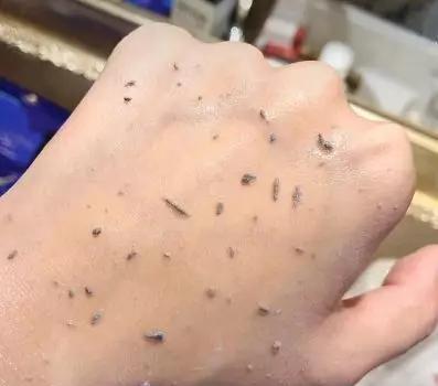 火山泥真是宝，油皮女孩的毛孔疏通剂，让贵妇霜3秒吃透锁水8倍