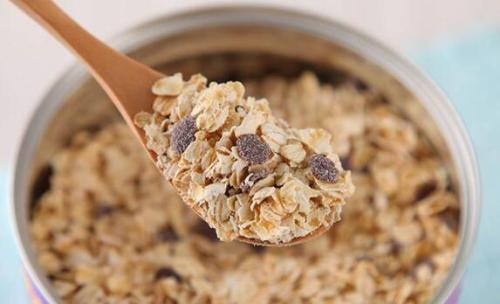 喝燕麦能减肥吗,即食燕麦粥减肥期间能吃吗