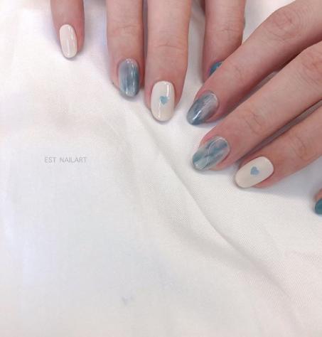 美甲蓝色和雾霾蓝,怎么调雾霾蓝色美甲