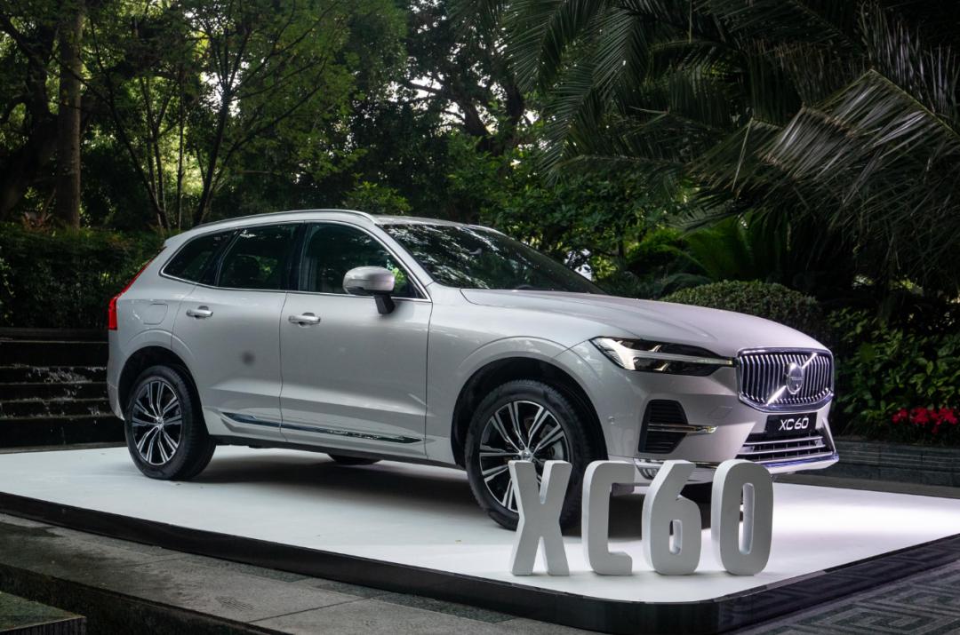 沃尔沃xc60T8深度试驾评测,沃尔沃xc60recharge版测评