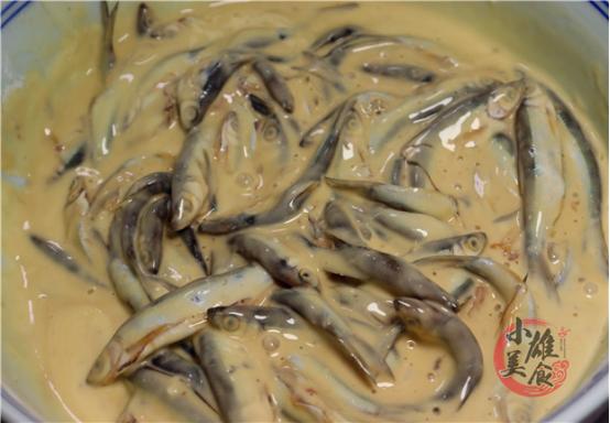 炸鱼用小酥粉怎么做,炸鱼挂芡是用淀粉还是用面粉