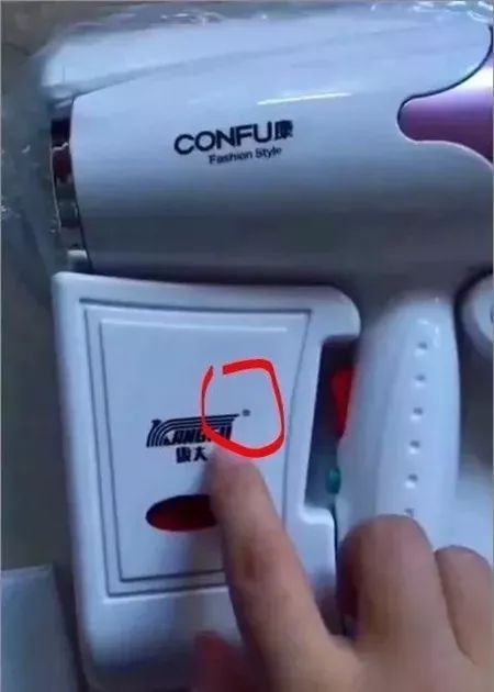 酒店民宿里的*孔摄针机像**,正在直播你的爱情动作片,怎么办?