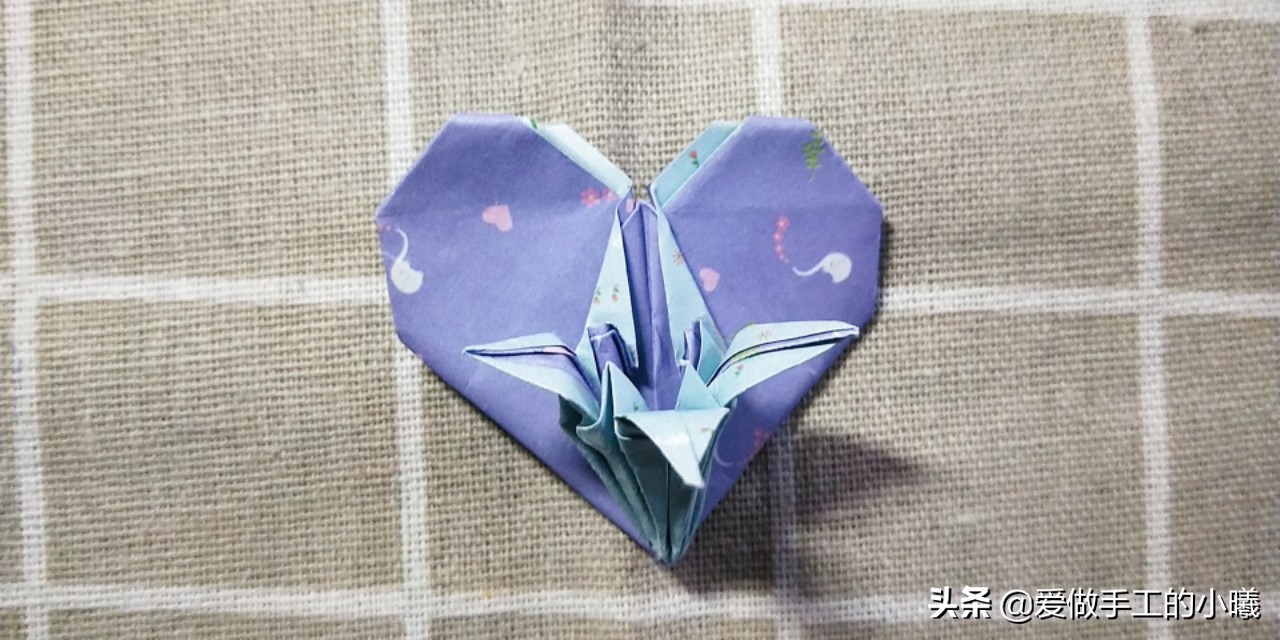 当爱心遇上百合折纸视频教程,百合花朵折纸步骤图解