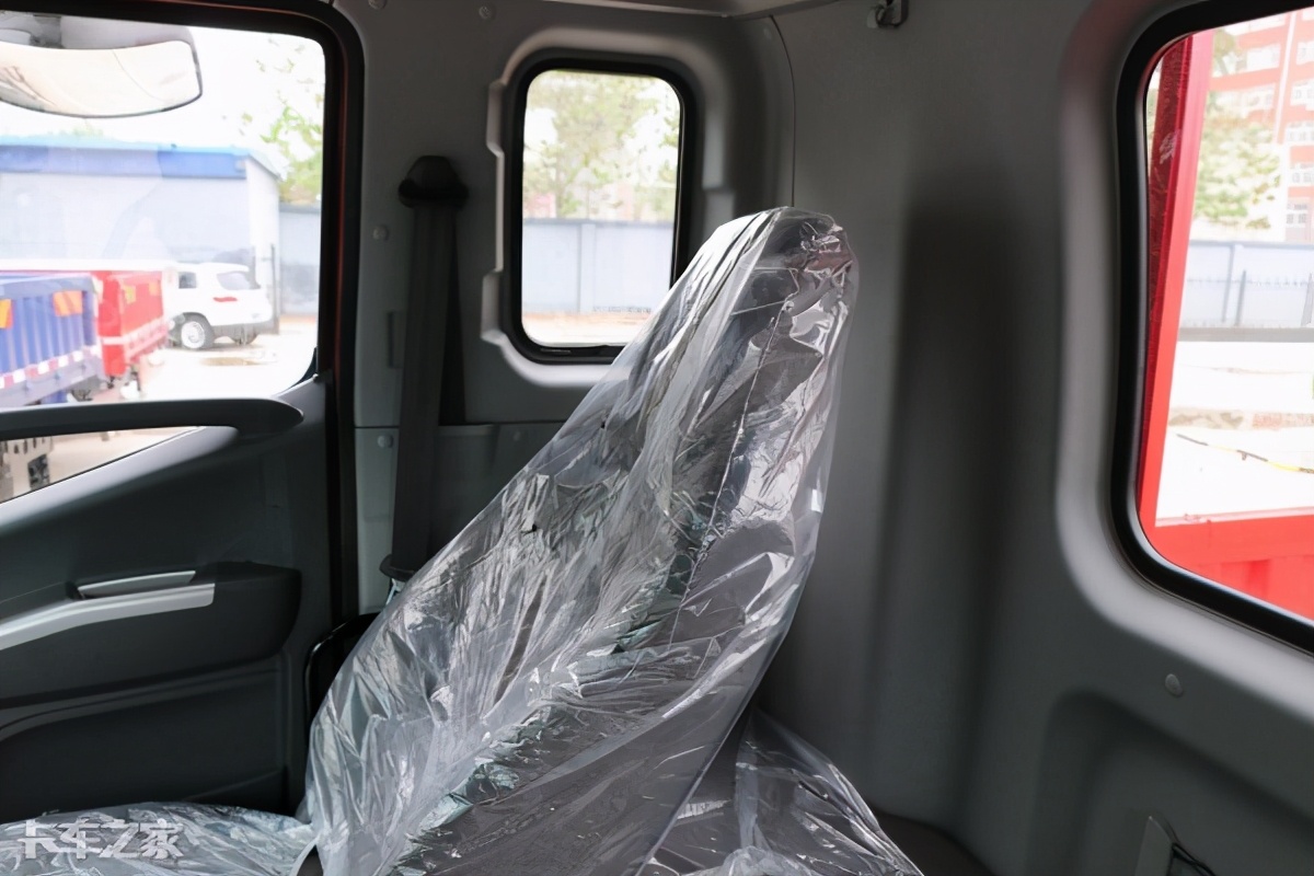 最便宜的国五6.8米载货车,15万以内最快的五款轿车