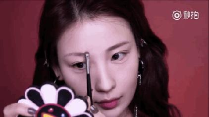 素颜但又很好看的妆容,高级感素颜妆容简单自然教程