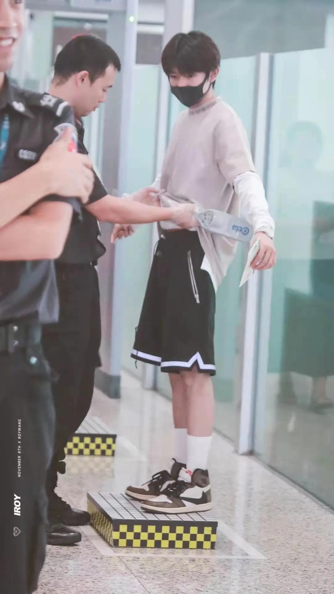 王源专属高定系列,王源牛仔套装