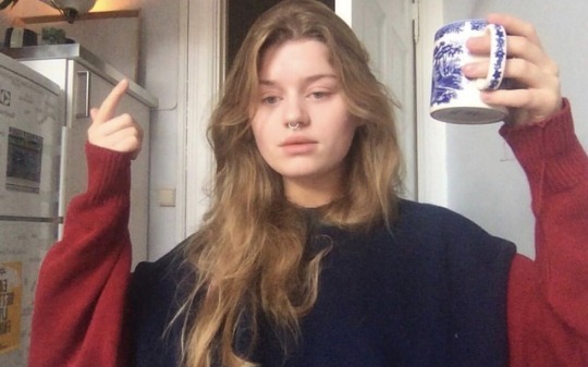 GirlinRed:我不是酷儿代言人