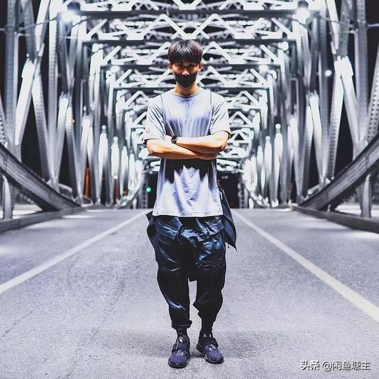 武汉医生闲鱼买鞋,满满的温暖!