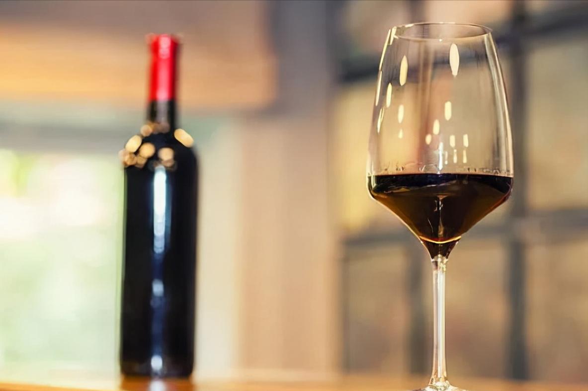 红酒品鉴步骤及注意事项,红酒品鉴的基础知识