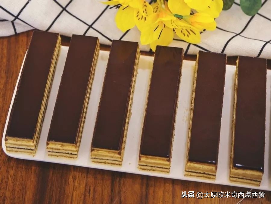 法式甜点薄荷青柠朗姆酒慕斯蛋糕,法式甜点蛋糕都有哪些