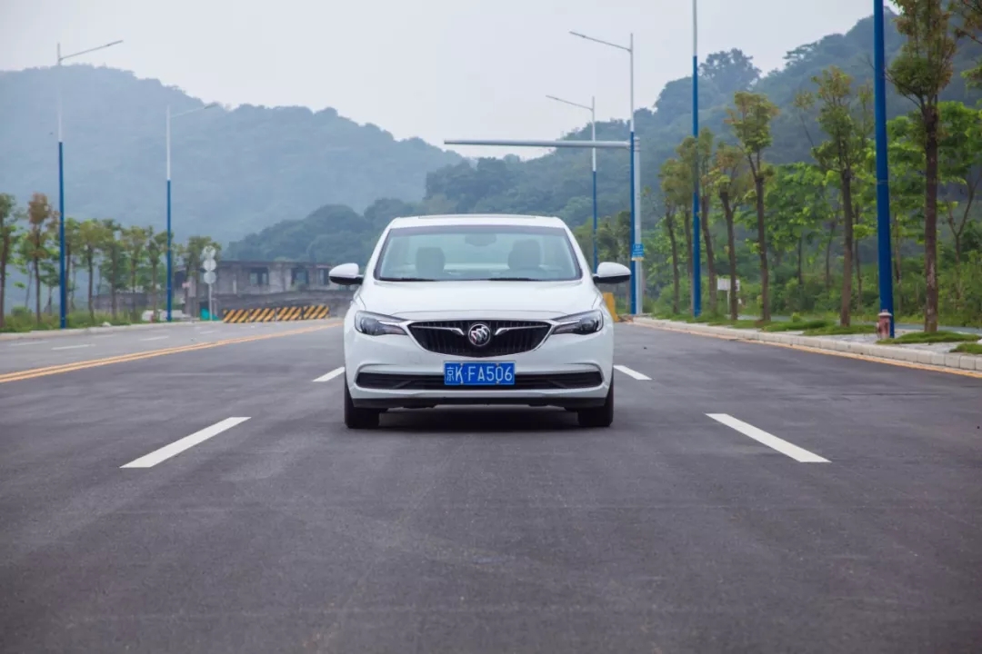 别克英朗10款落地多少钱,经济实用的别克英朗