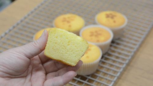 只需要鸡蛋面粉和酸奶做的蛋糕,用一个鸡蛋和蛋糕粉做早餐