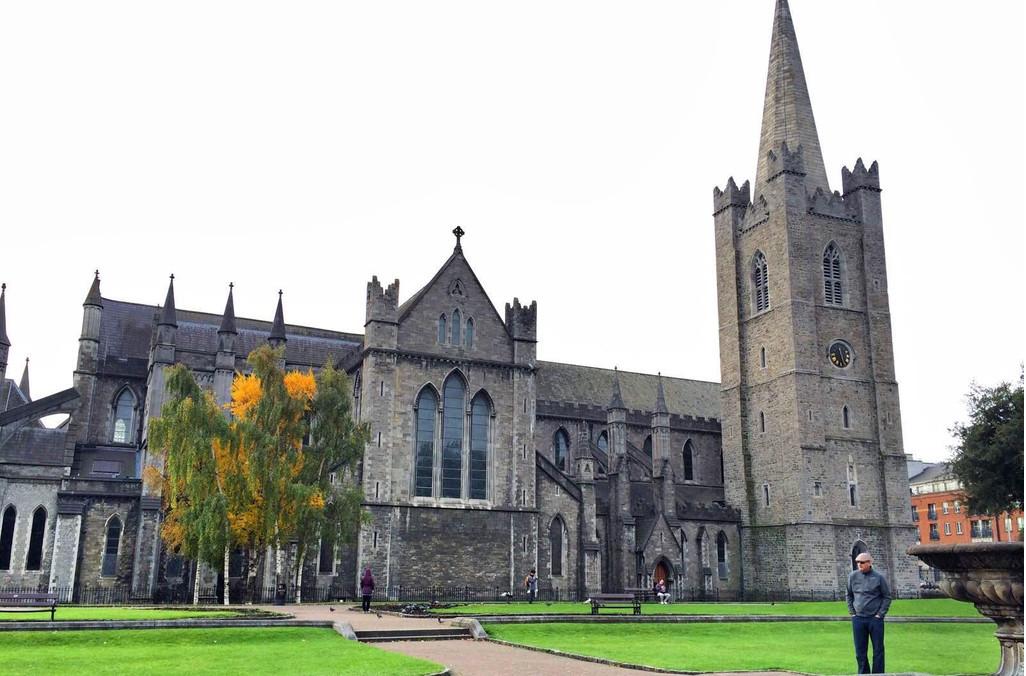 诞生在布洛翰桥上的“四元数”