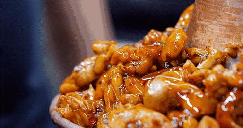 最火爆的炭火牛蛙锅10元,蛙锅牛蛙