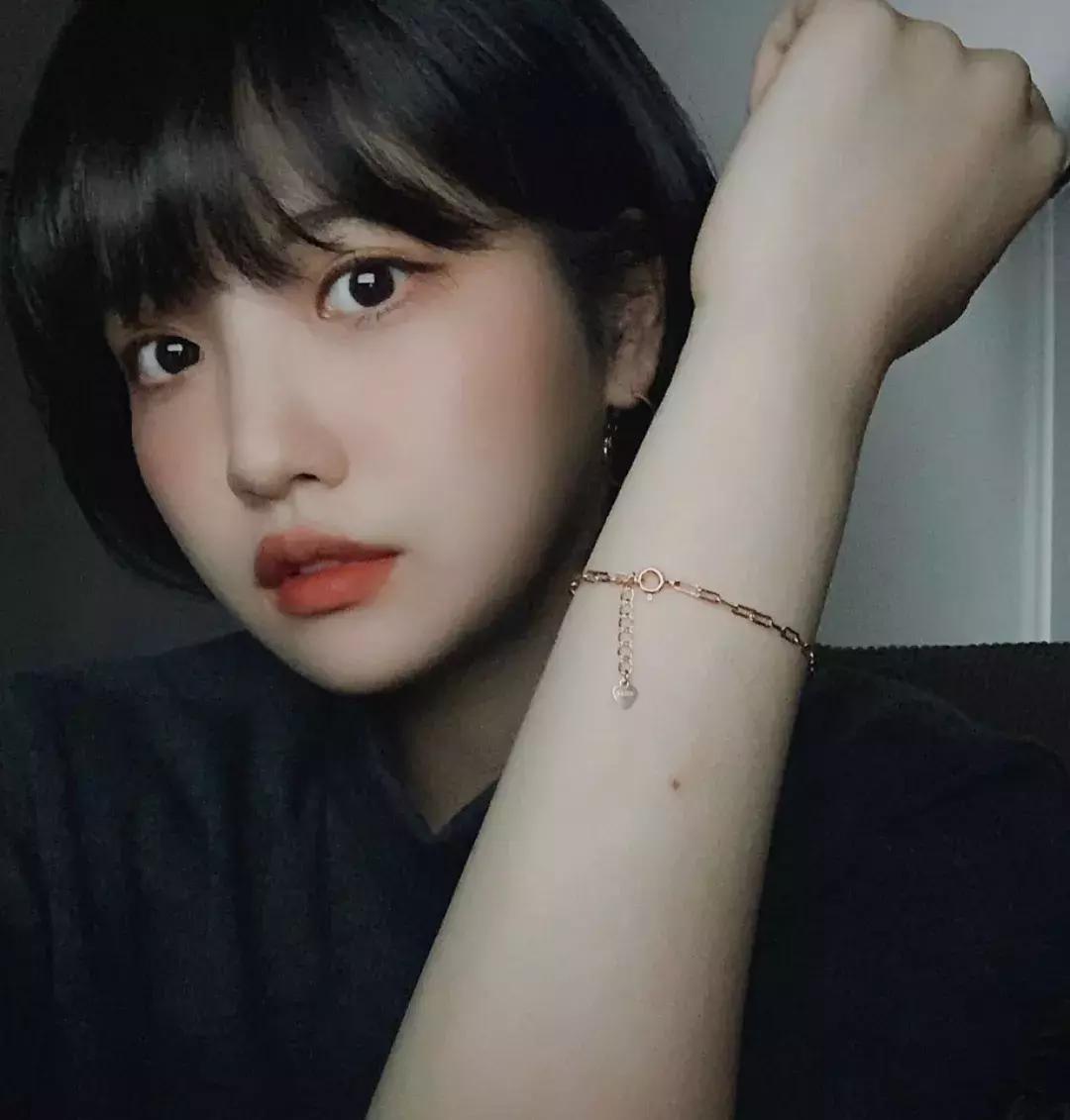 厚嘴唇有多美,厚嘴唇也很好看的女生